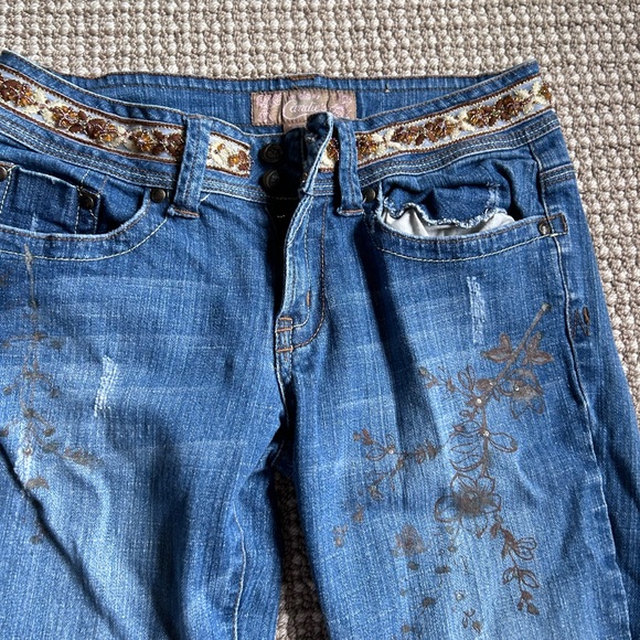 🌙Vintage Beaded Low Rise Y2K Jeans! - Picture 5 of 6